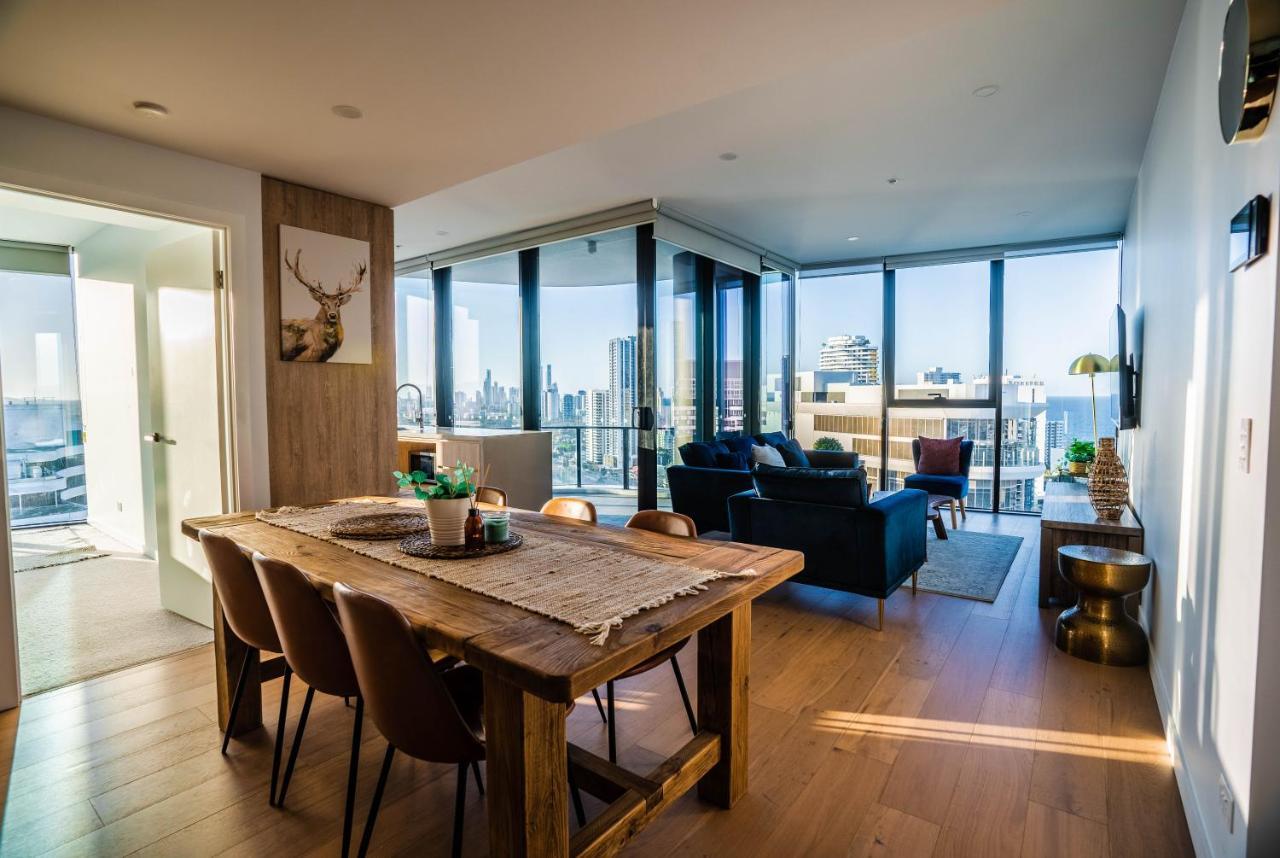 2 Bedroom Luxurious Family Apartment Next To Pacific Fair - Broadbeach Gold Coast Gc22 Exterior photo