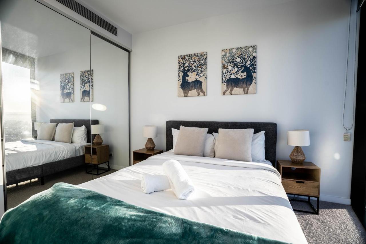 2 Bedroom Luxurious Family Apartment Next To Pacific Fair - Broadbeach Gold Coast Gc22 Exterior photo